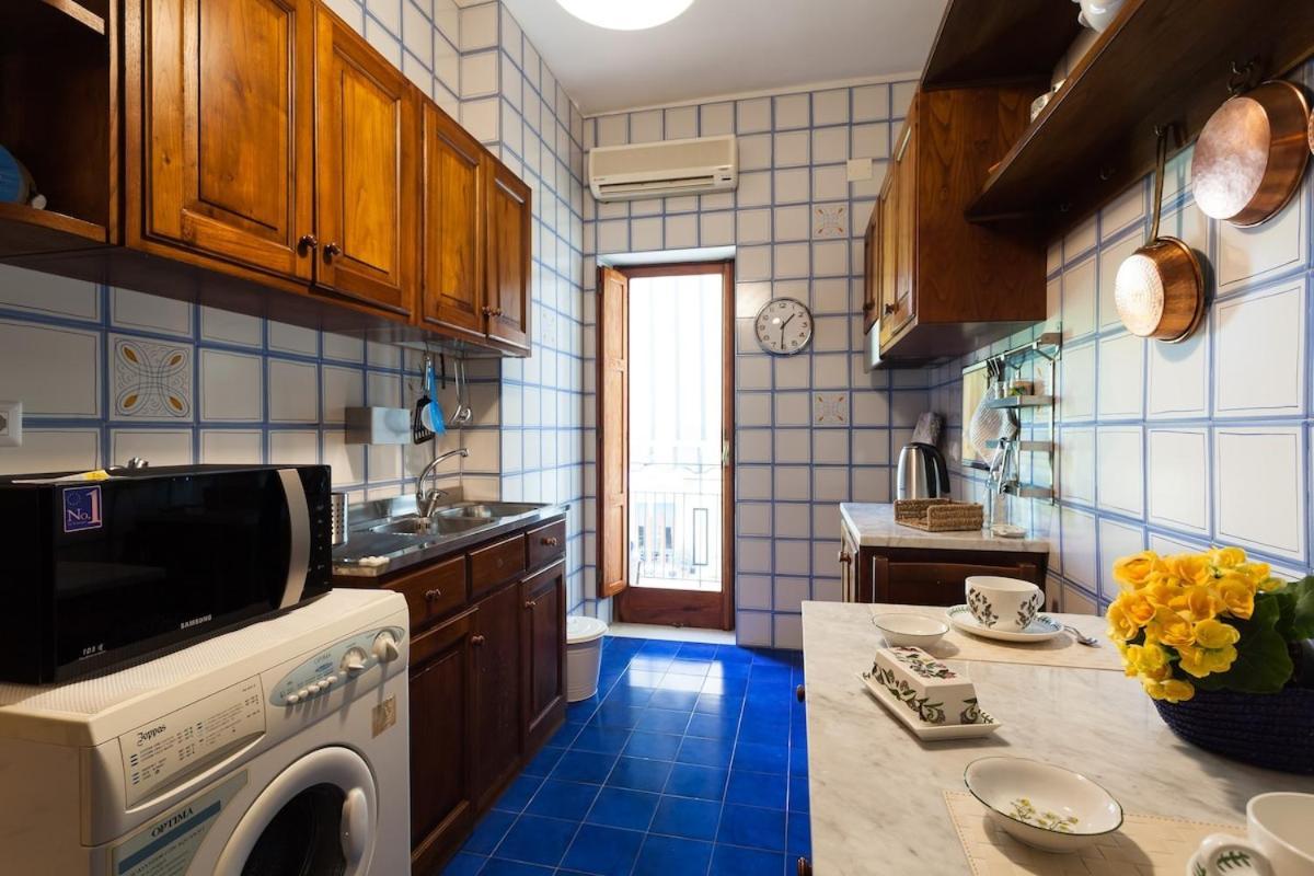 Casa Nina Apartment Sorrento Bagian luar foto